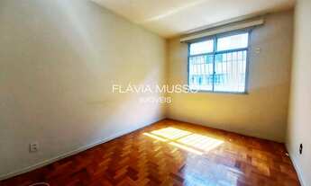 Imagem 5: Apartamento à venda na quadra da praia de Icaraí com 95 m2 e 2 quartos no melhor ponto do