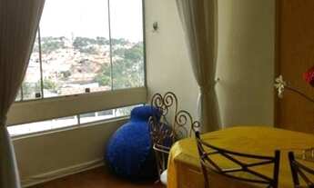 Imagem 6: Ampla área de lazer com quadra poliesportiva e excelente piscina