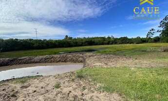 Imagem 2: Terreno de frente para açude