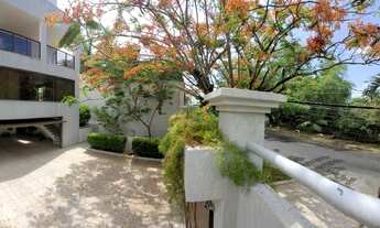 Imagem 5: Sobrado para venda tem 398 metros quadrados com 3 quartos em Itaigara - Salvador - BA