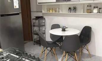 Imagem 6: Casa à venda na Praia Grande na Vila Caiçara com 3 quartos, 2 vagas e piscina