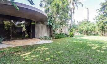 Imagem 3: Única casa projetada por Oscar Niemeyer em São Paulo para venda ou locação em Alto de Pinh
