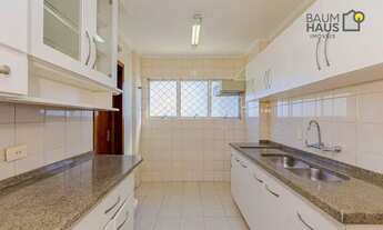 Imagem 2: Apartamento com 3 quartos, 2 vagas, no Cabral - Curitiba