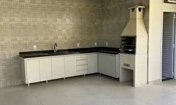 Imagem 2: Casa de Condomínio com 3 Quartos para alugar, 195m² - Condomínio Vila do Sol