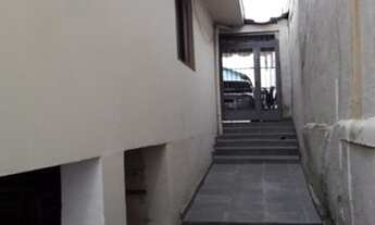 Imagem 6: CASA TERREA - ANTIGA ENTRA LATERAL POR AMBOS OS LADOS, EDICULA AMPLA NO FUNDO DO QUINTAL