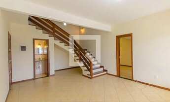 Imagem 2: Casa para Aluguel - Santinho, 3 Quartos, 372 m2