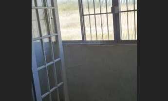 Imagem 4: Apartamento de 2 quartos com dependência na praça seca