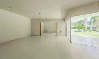 Imagem 10: Casa assobradada ao lado do Parque Alfredo Volpi e Jockey Club