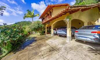 Imagem 2: Cód.: 670 - Casa com vista deslumbrante na privilegiada região de Albuquerque, em Teresópo