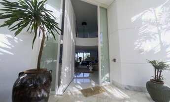 Imagem 2: CASA DE ALTO PADRÃO (porteira fechada