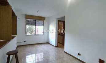 Imagem 7: PORTO ALEGRE - Apartamento Padrão - CRISTAL