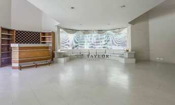 Imagem 8: Casa assobradada ao lado do Parque Alfredo Volpi e Jockey Club