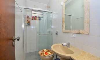 Imagem 2: Sobrado 3 quartos no Bairro Santa Felicidade