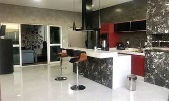 Imagem: Casa de condomínio térrea para venda tem