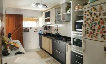 Imagem 7: Dúplex três quartos sendo um suíte, jardim Vitória Macaé RJ!