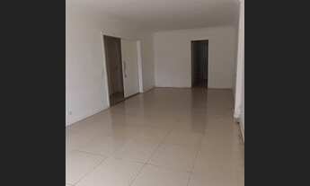 Imagem 5: Apartamento com 134m², composto por 4 quartos sendo 01 suíte, 2 vagas, vista Lagoa e Crist