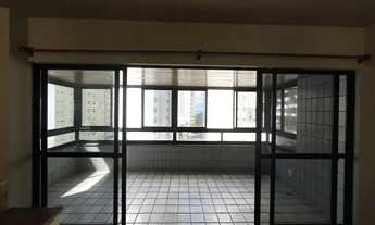 Imagem 2: 4 Qts, 2 Sts. 200m2. 3 Vagas Prox à Pracinha de BV e à Praia