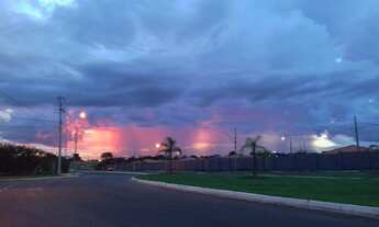 Imagem 2: Casa ampliada em condomínio com acabamento de excelente qualidade