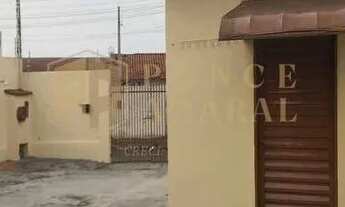 Imagem: Linda edícula com quintal amplo