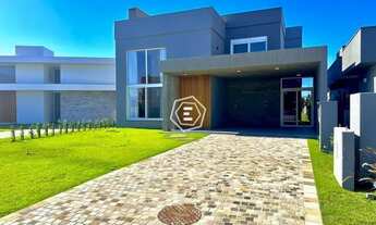 Imagem 2: Belíssimo Sobrado Mobiliado e Decorado na Beira do Lago no Condomínio Riviera