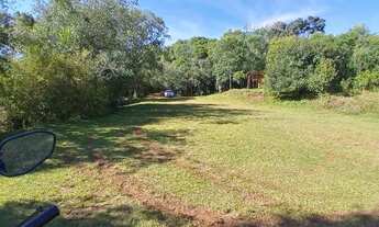 Imagem: Quarto de fundos com banheiro privativo