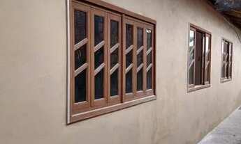 Imagem 2: Vende se duas casas!!! Uma na frente e outras nos fundos!