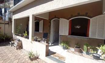 Imagem 3: Sobrado para venda tem 240 metros quadrados com 4 quartos em Floriano - Barra Mansa - RJ