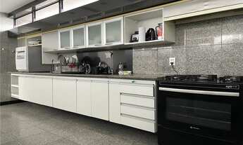 Imagem 7: Apartamento com 4 quartos, sendo duas suítes, mais DCE, com 251,45m para locação no Bessa