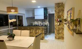 Imagem: Venda - Belo Apartamento - 2 Dormitórios