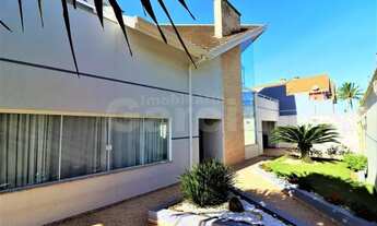 Imagem 4: Casa em Peruíbe com 6 quartos e piscina