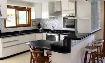 Imagem 7: Casa para venda tem 301 metros quadrados com 3 quartos