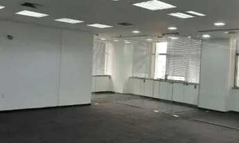 Imagem 2: Conjunto à venda, Cidade Monções - São Paulo/SP