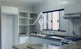 Imagem 5: Excelente sobrado em condomínio no Canadá, cozinha montada, área de lazer