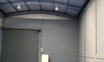 Imagem 2: Galpão/Depósito/Armazém / com 01 Doca tem 290 m2 área de terreno