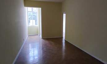 Imagem 2: Apartamento para venda possui 54 metros quadrados com 2 quartos em Tijuca - Rio de Janeiro