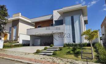 Imagem 2: Casa Condomínio - Urbanova - Condomínio Monte Carlo - 3 Dormitórios Suítes - 390m²