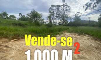 Imagem: C51-Lote com ponto de água e plaino em
