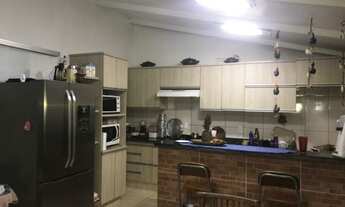 Imagem 5: Sobrado para venda tem 170 metros quadrados com 5 quartos em Setor Negrão de Lima - Goiâni