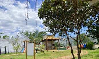 Imagem 2: Casa para venda com 180 metros quadrados com 3 quartos