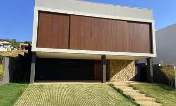 Imagem 2: Casa pronta para morar,possui 391 metros quadrados com 4 quartos