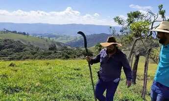 Imagem 3: CHÁCARA DE 20.000m² - 2 HECTARES - SÓ O TERRENO COM VISTA E ÁGUA DE NASCENTE