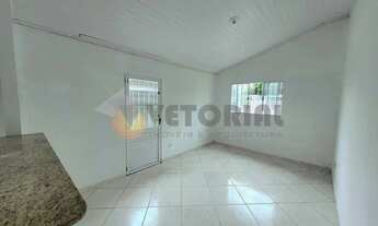 Imagem 5: Casa para venda possui 150 metros quadrados com 2 quartos em Jardim Tarumãs - Caraguatatub