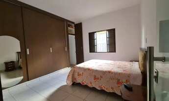 Imagem 6: Casa grande com 03 quartos e 03 salas