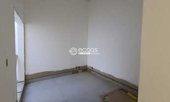 Imagem 2: Casa á venda no condomínio Reserva dos Ipês em Uberlândia