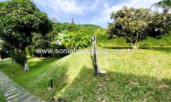 Imagem: EXCELENTE CASA BEM CONSTRUIDA E RUA TRANQUILA