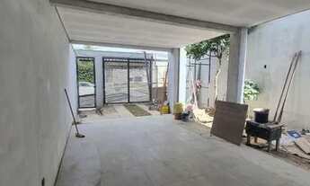 Imagem 4: Linda Casa Geminada com 3 Quartos, Suíte e 2 Vagas no Bairro Itapoã