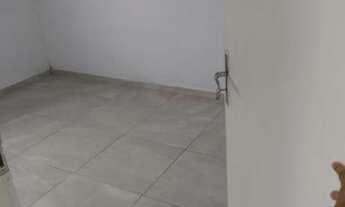 Imagem 6: Alugo primeiro andar (parte de cima apenas) ?