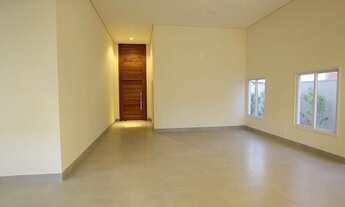 Imagem 3: Casa de condomínio térrea para venda possui 350 metros quadrados com 4 quartos