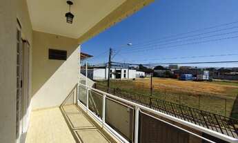 Imagem 3: Sobrado para venda possui 150 metros quadrados com 6 quartos em Santa Maria - Brasília - D