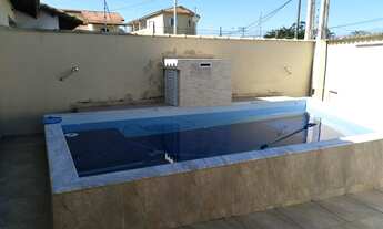 Imagem: Casa com piscina e churrasqueira a 700m